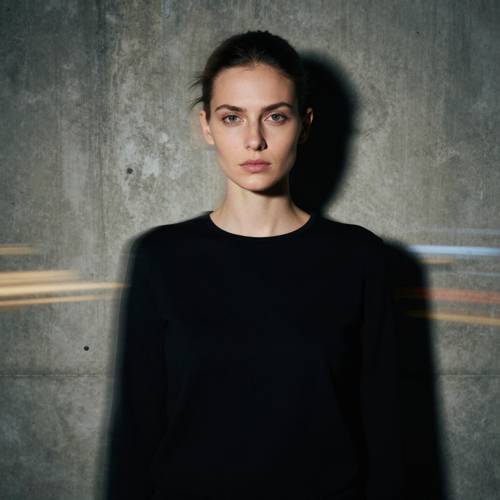 Portraits With a Camera That Refuses to Sit Still